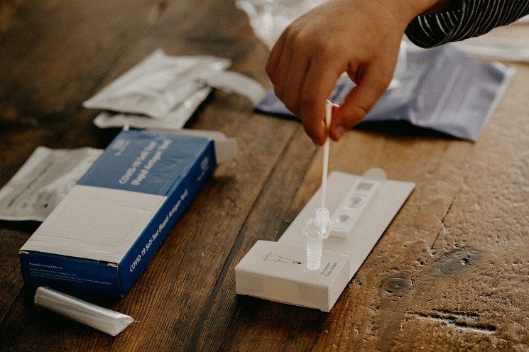 Arrêt maladie Covid: comment l’obtenir avec un test antigénique